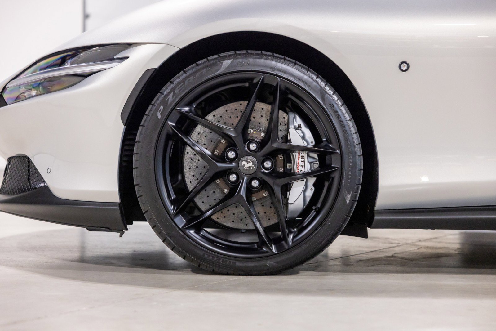 Used 2024 Ferrari Roma image 21