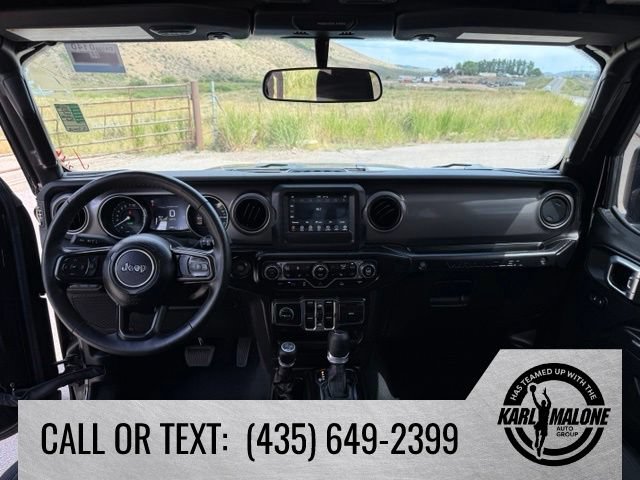 Used 2023 Jeep Wrangler Unlimited w/ Cold Weather Group AWD/4WD image 29