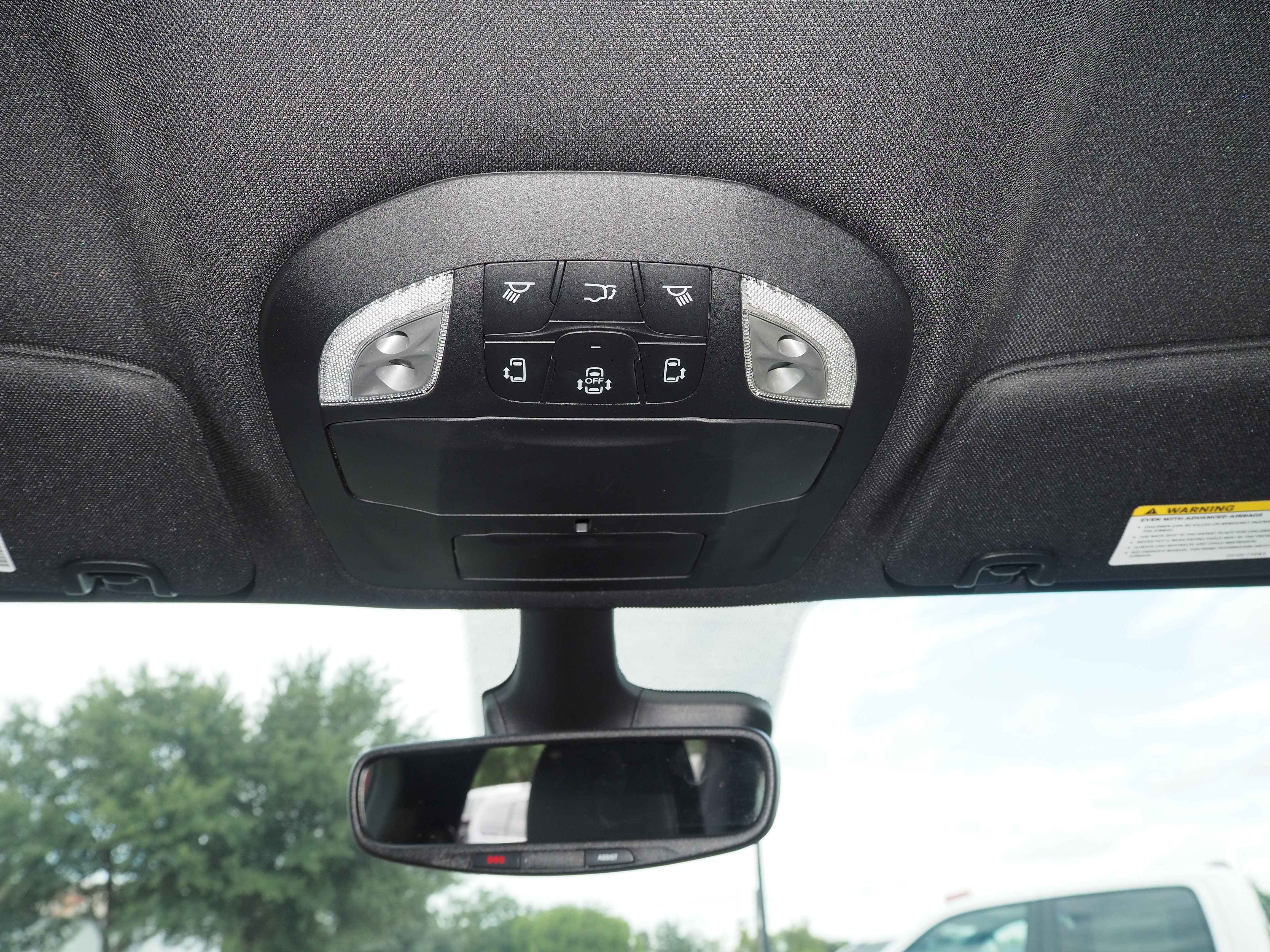 New 2025 Chrysler Voyager LX image 23