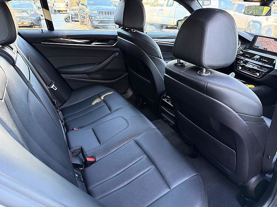 Used 2019 BMW 530i RWD image 18