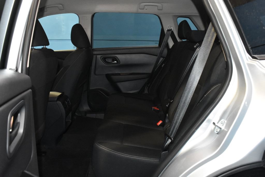 Certified 2025 Nissan Rogue S image 17