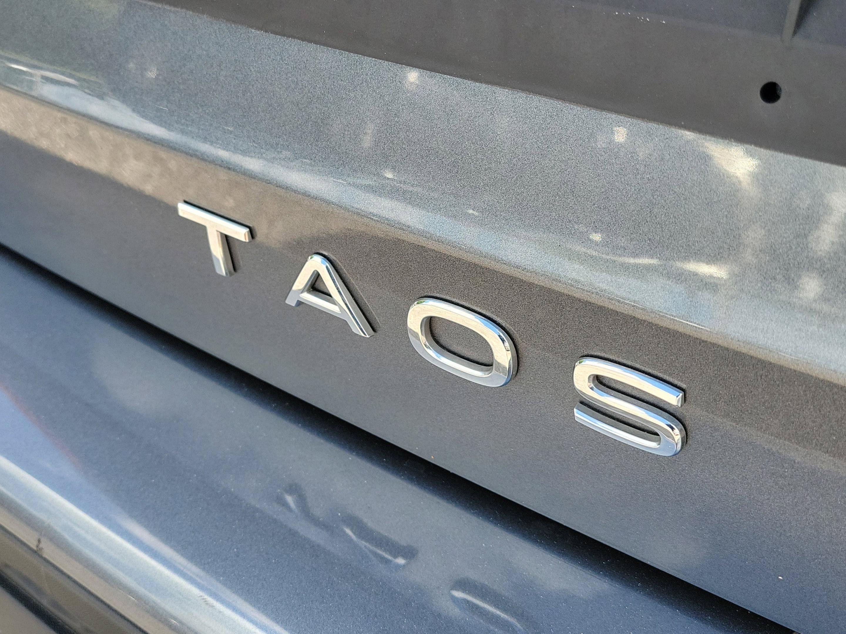 Used 2022 Volkswagen Taos SE FWD image 29