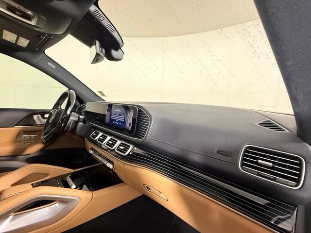 Used 2024 Mercedes-Benz GLS 580 4MATIC image 95