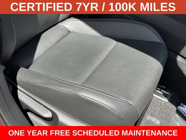 Used 2024 Toyota Prius XLE FWD image 10