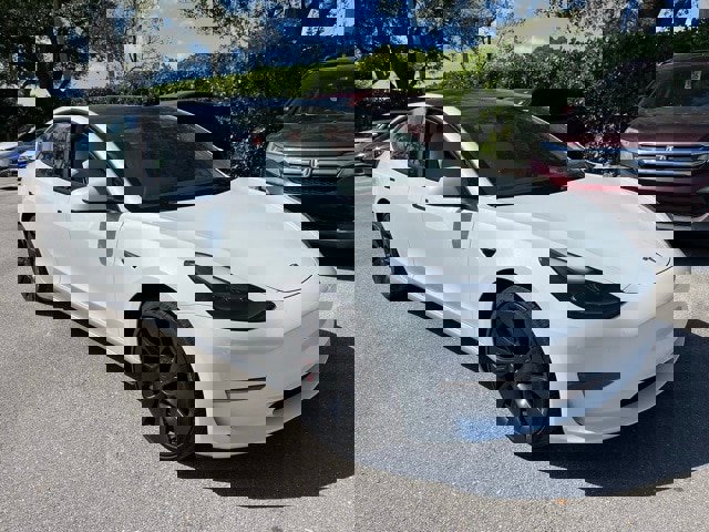 Used 2023 Tesla Model 3 Performance image 1