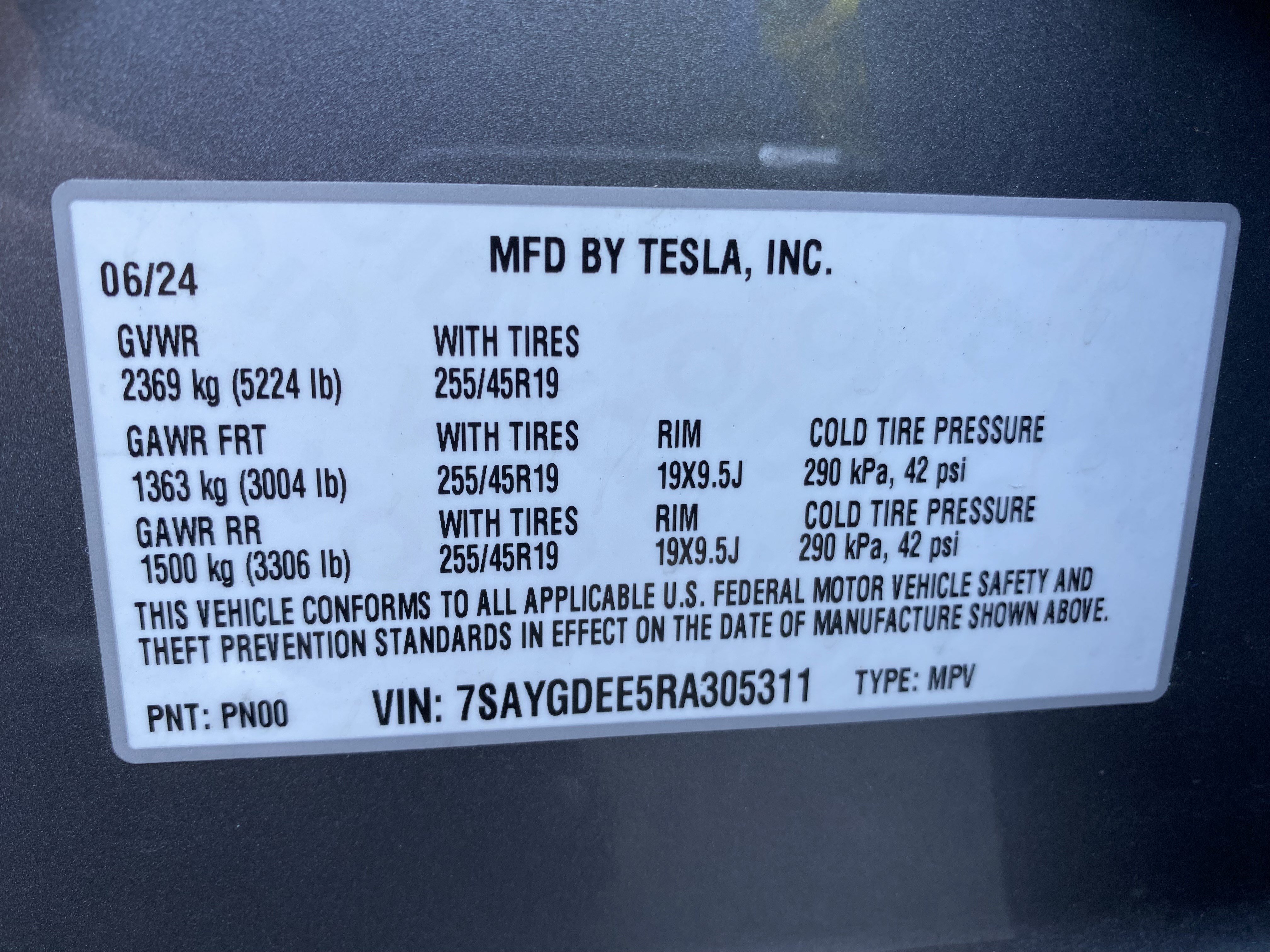 Used 2024 Tesla Model Y Long Range AWD/4WD image 34