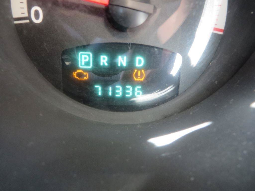 Used 2011 Dodge Nitro Heat w/ Popular Equipment Group RWD image 15