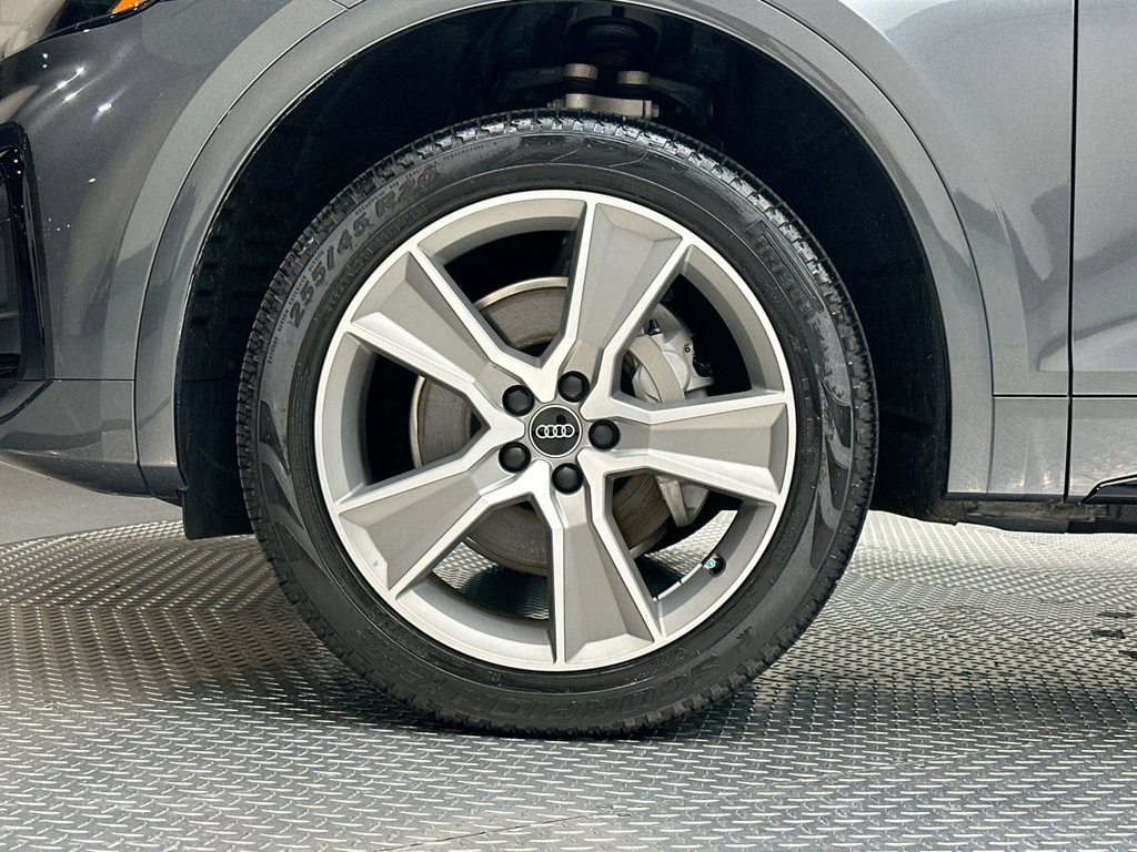 Used 2025 Audi Q5 2.0T Premium AWD/4WD image 17