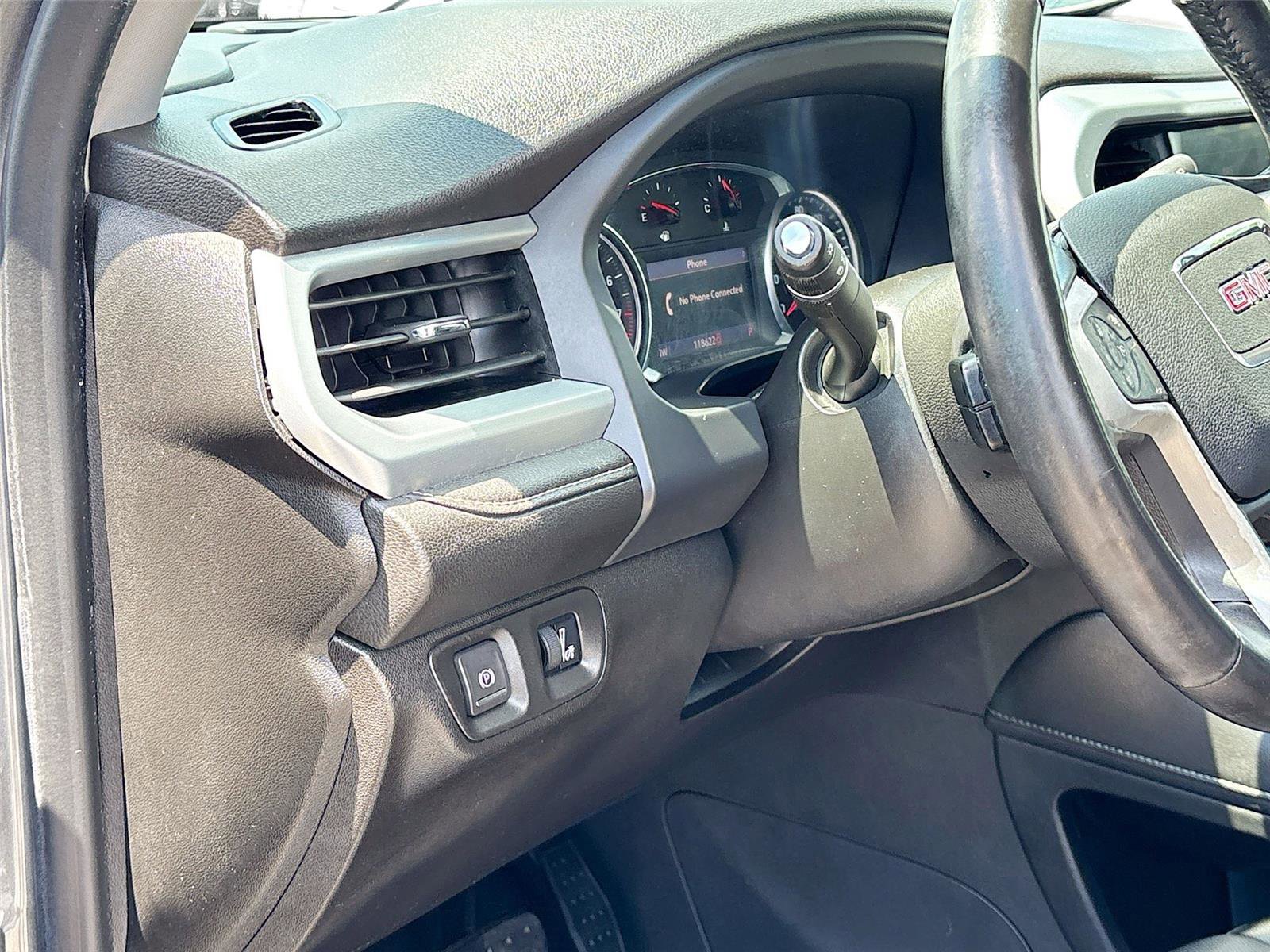 Used 2021 GMC Acadia SLT FWD image 10