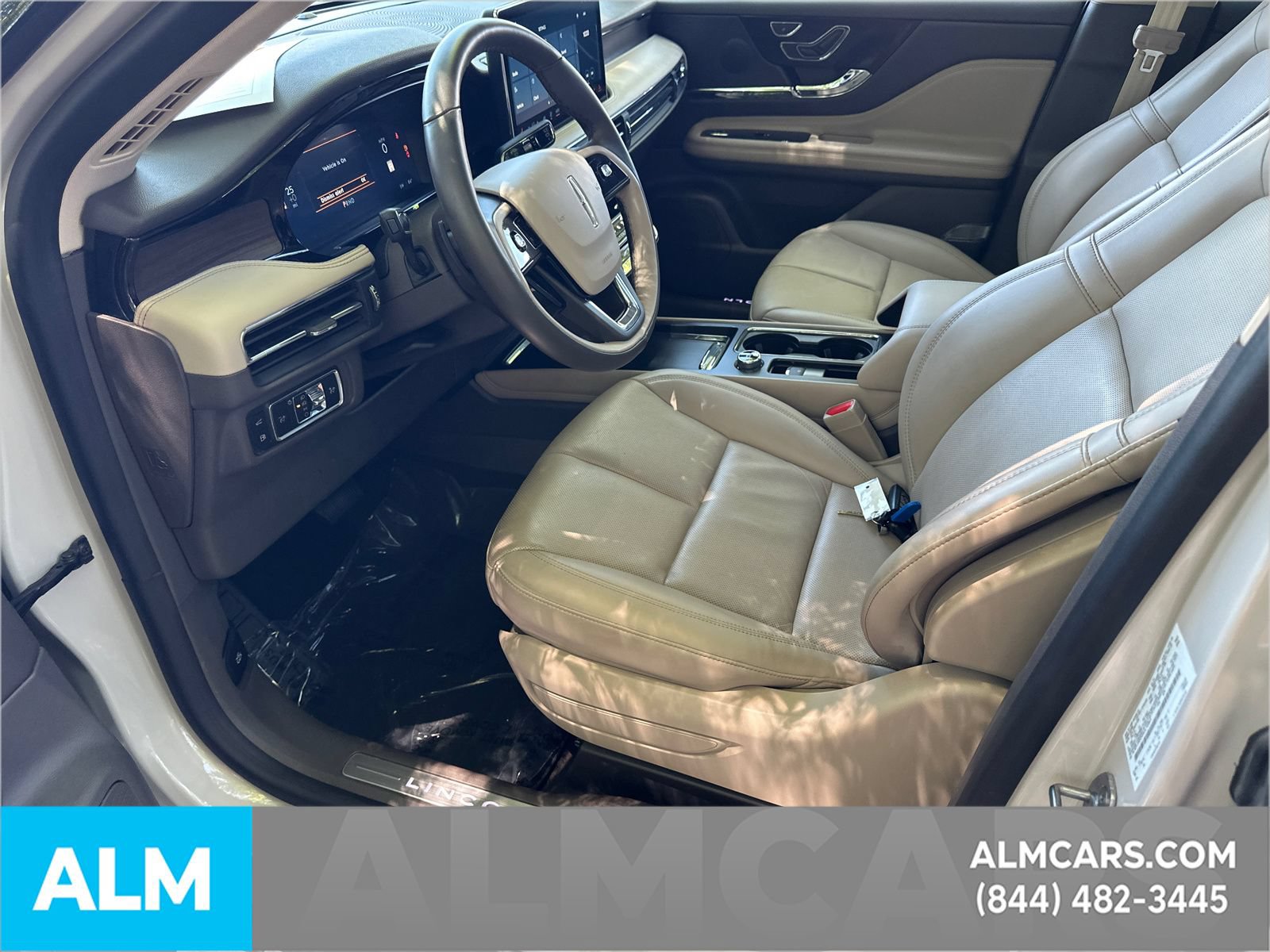 Used 2024 Lincoln Corsair Grand Touring AWD/4WD image 10