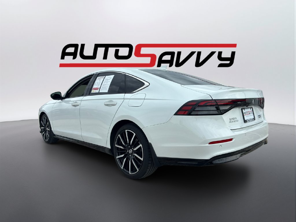 Used 2023 Honda Accord Touring image 7