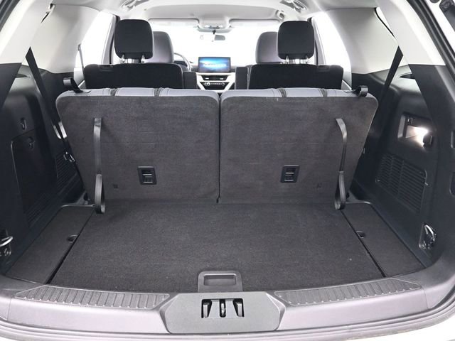 Certified 2025 Ford Explorer Active image 28
