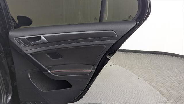 Used 2021 Volkswagen GTI SE image 21