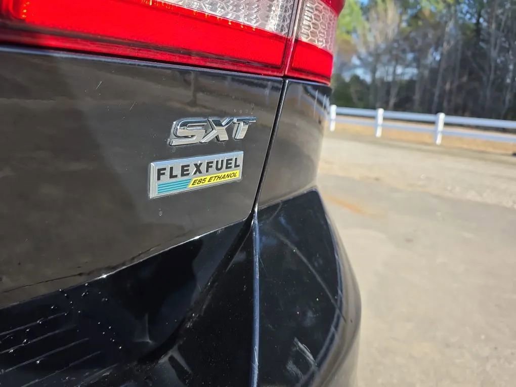 Used 2016 Dodge Journey SXT image 11