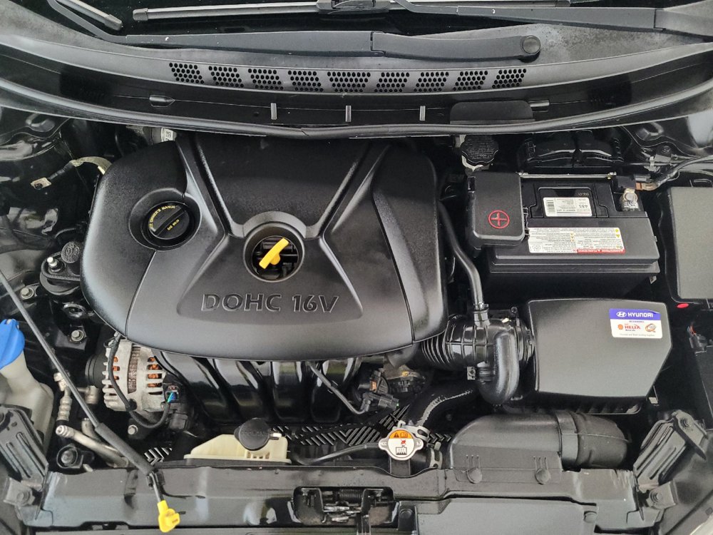 Used 2016 Hyundai Elantra Limited FWD image 30