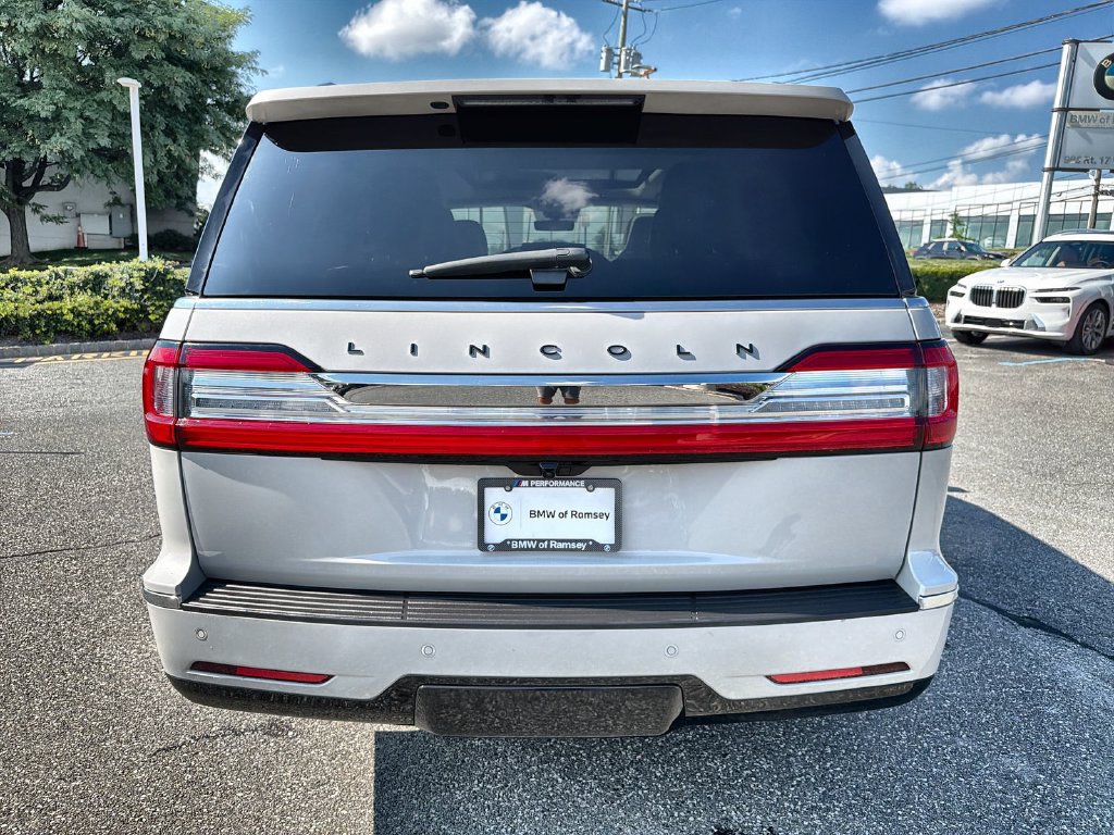 Used 2019 Lincoln Navigator Reserve AWD/4WD image 13