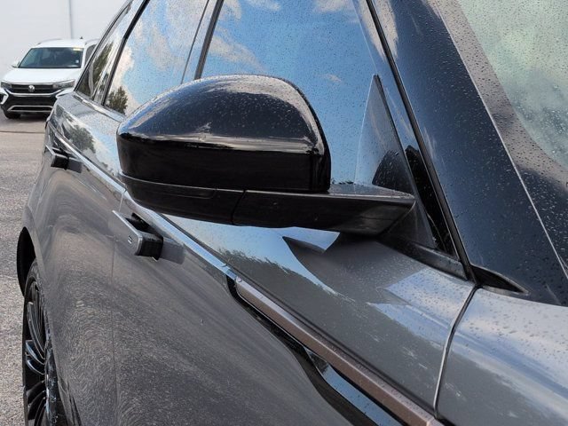Used 2024 Land Rover Range Rover Velar Dynamic HSE AWD/4WD image 11