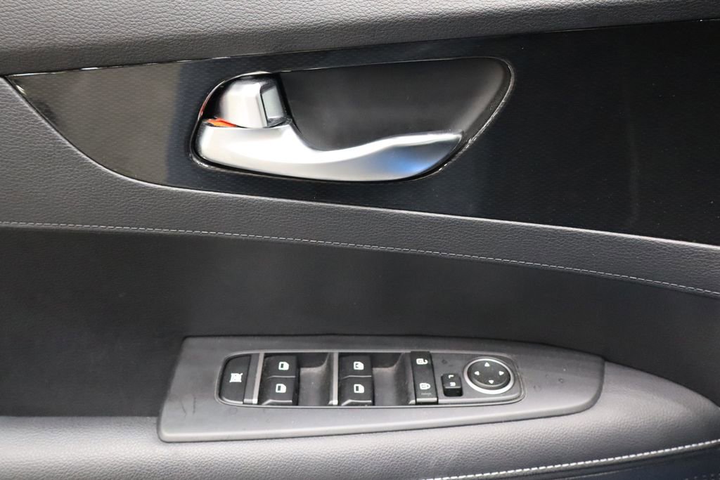 Used 2023 Kia Forte GT-Line image 17