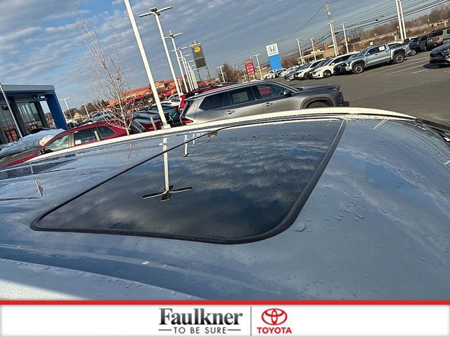 Used 2023 Toyota Highlander XLE image 20