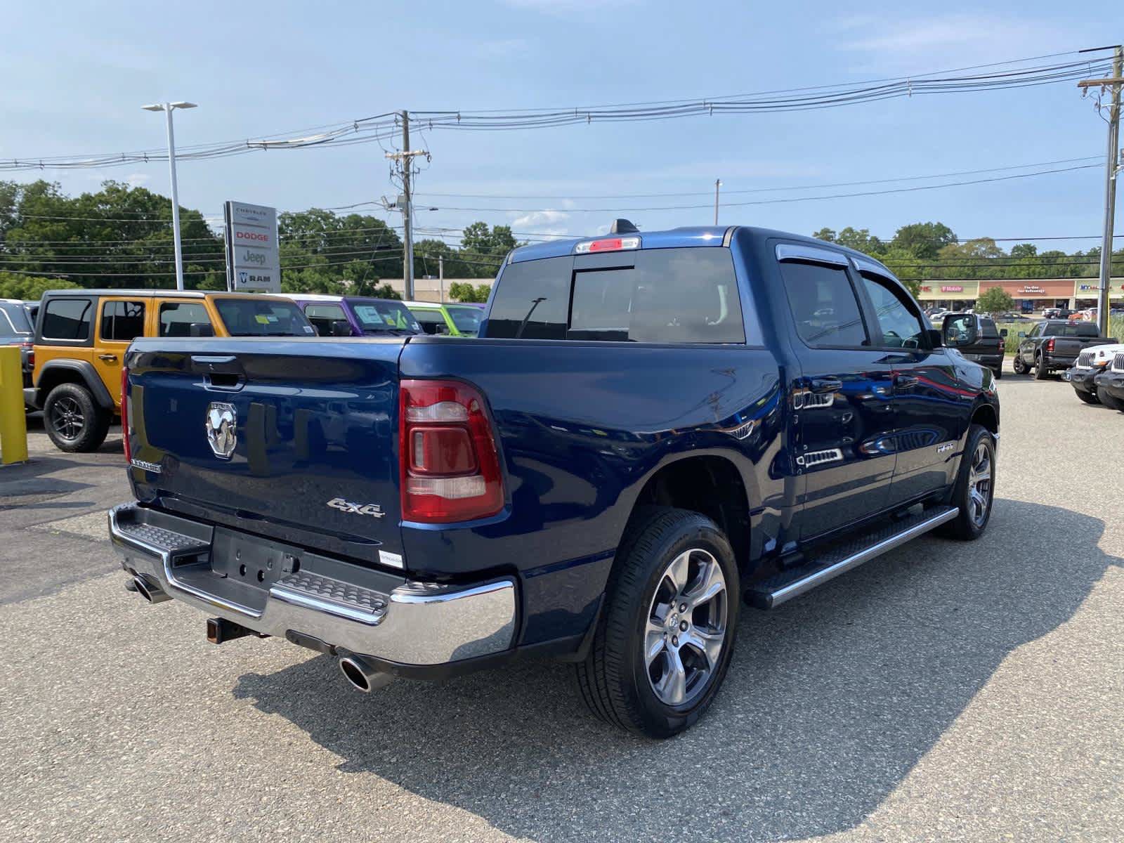 Used 2023 RAM 1500 Laramie AWD/4WD image 3