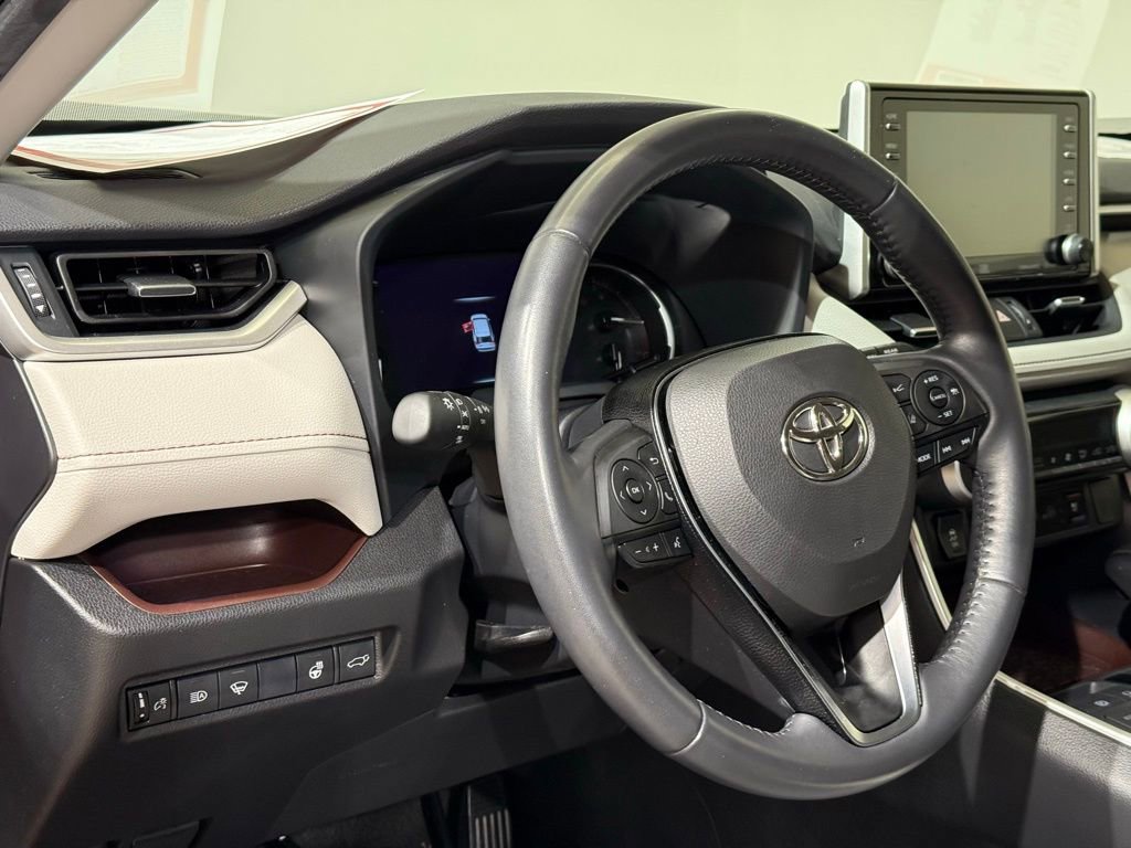 Certified 2021 Toyota RAV4 Limited image 17
