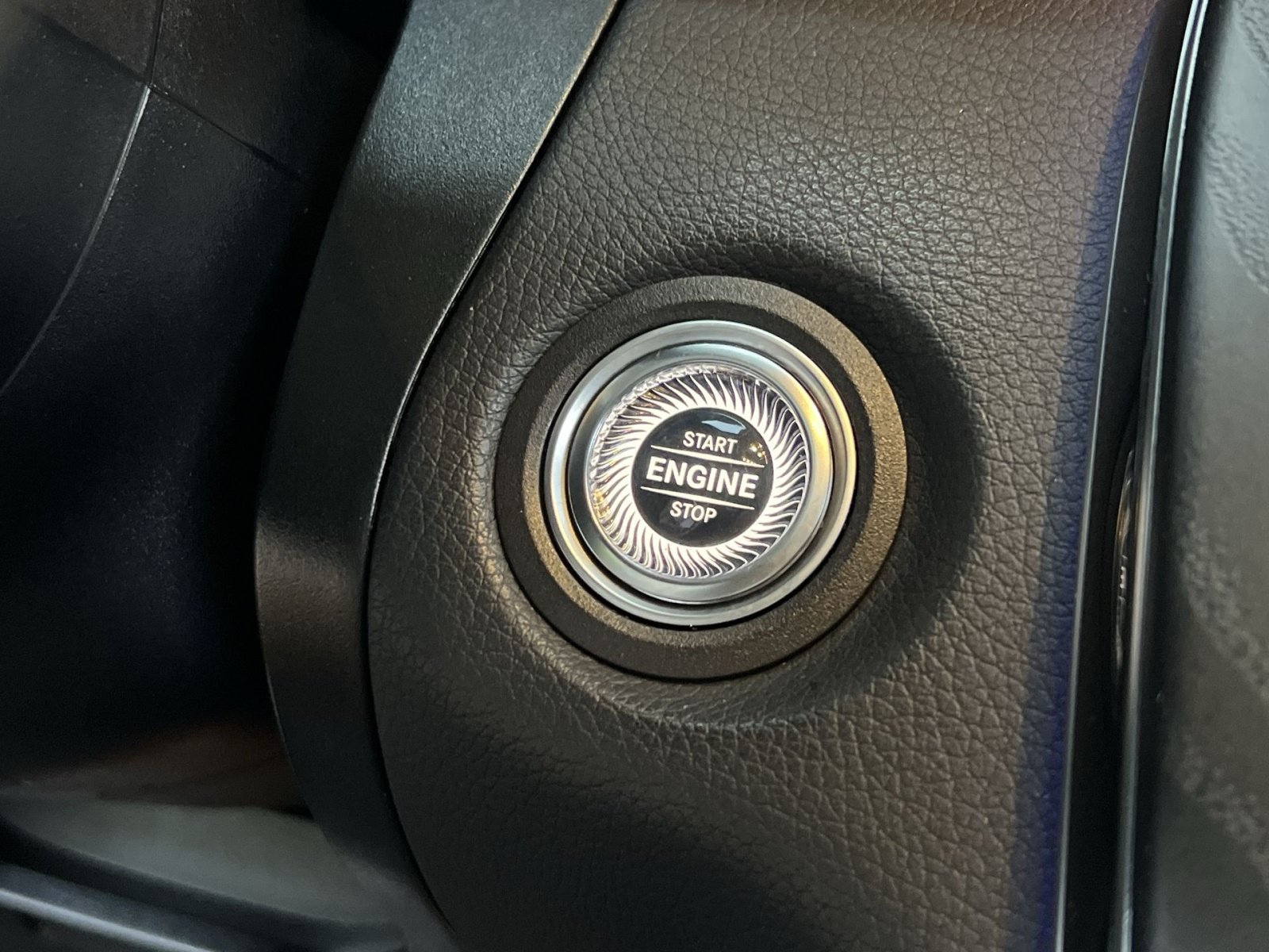 Certified 2022 Mercedes-Benz GLC 300 4MATIC image 38