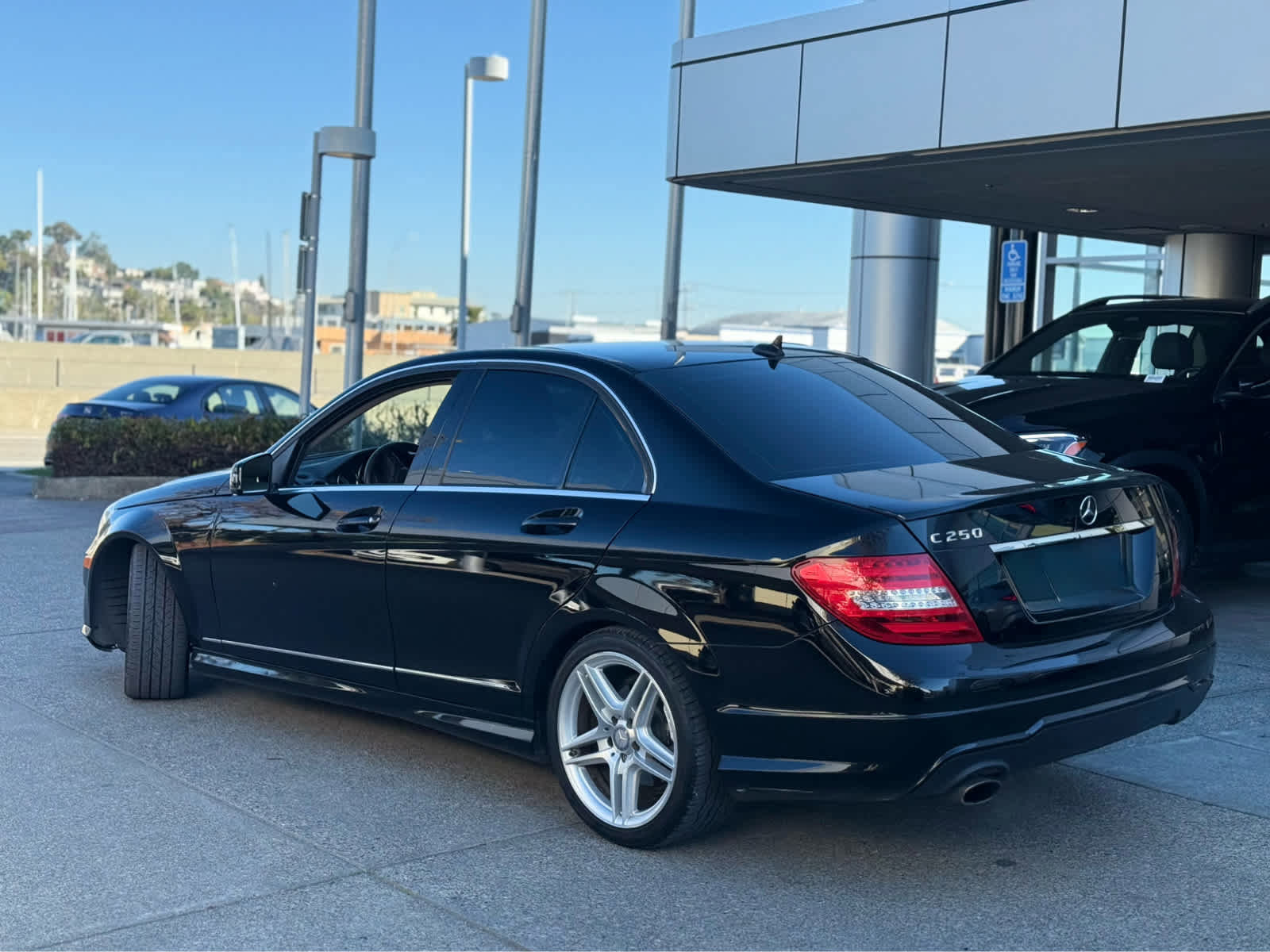Used 2013 Mercedes-Benz C 250 Sedan image 3