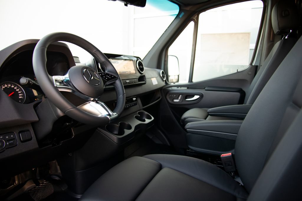 New 2026 Mercedes-Benz Sprinter 2500 image 12