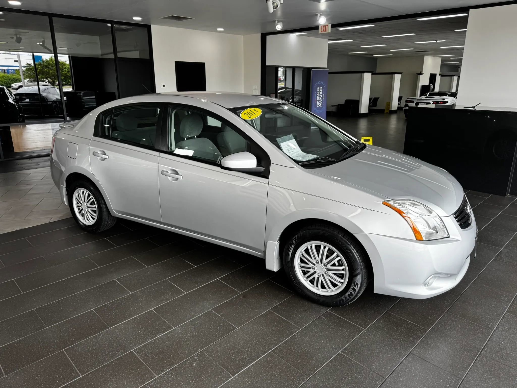 Used 2012 Nissan Sentra 2.0 FWD image 6