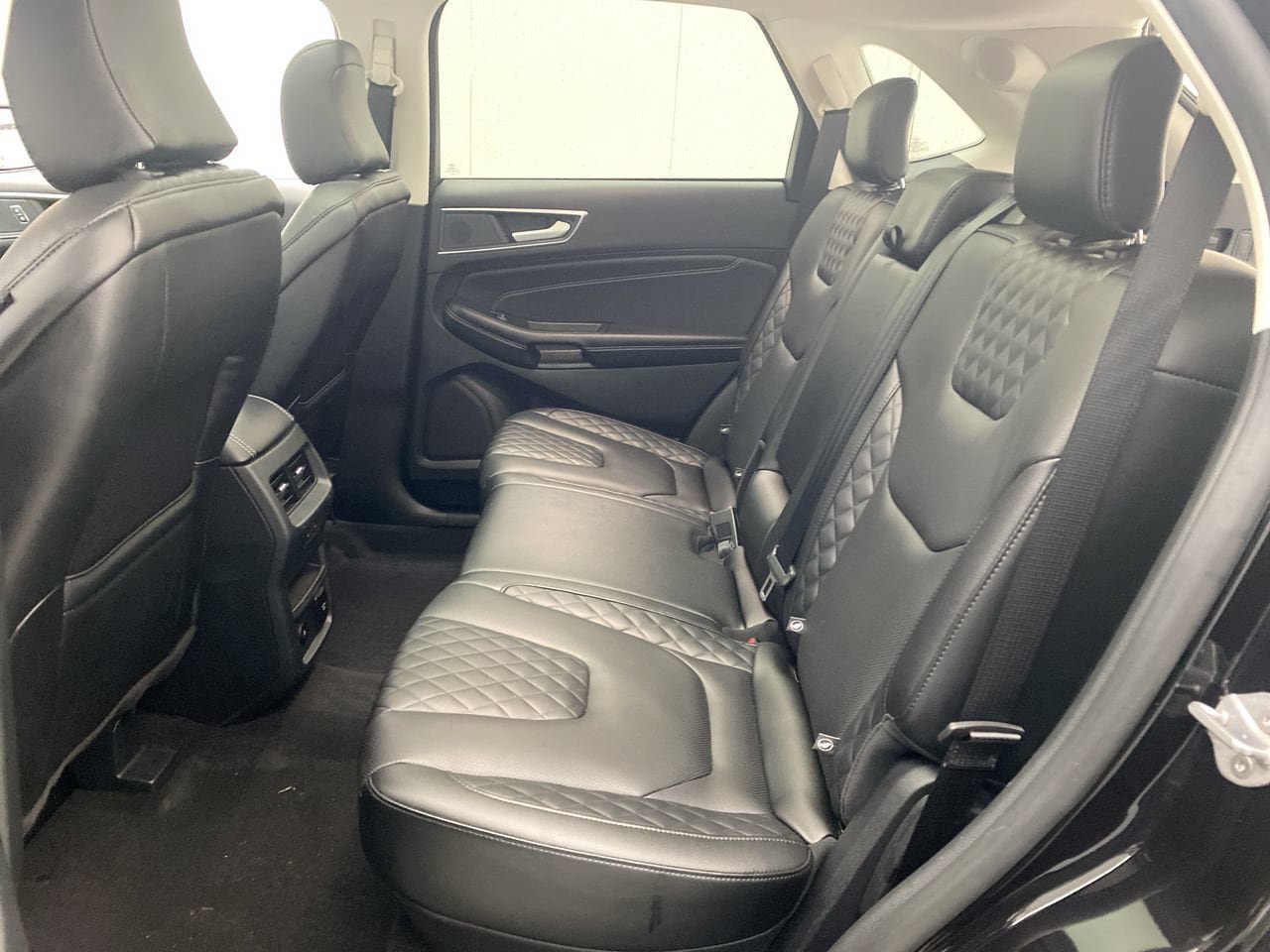Used 2024 Ford Edge Titanium w/ Equipment Group 301A AWD/4WD image 24