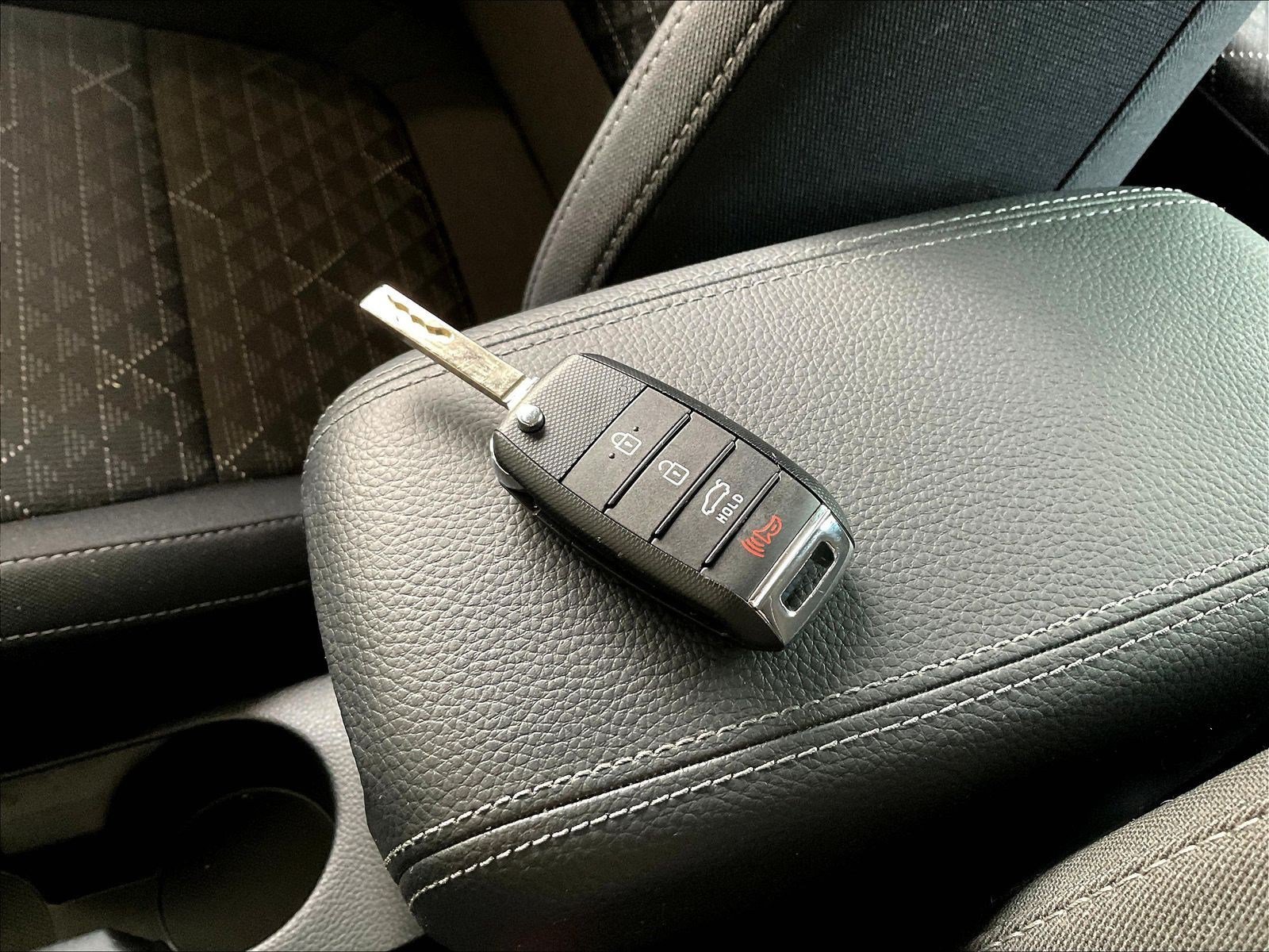 Used 2019 Kia Rio S w/ Technology Package FWD image 32