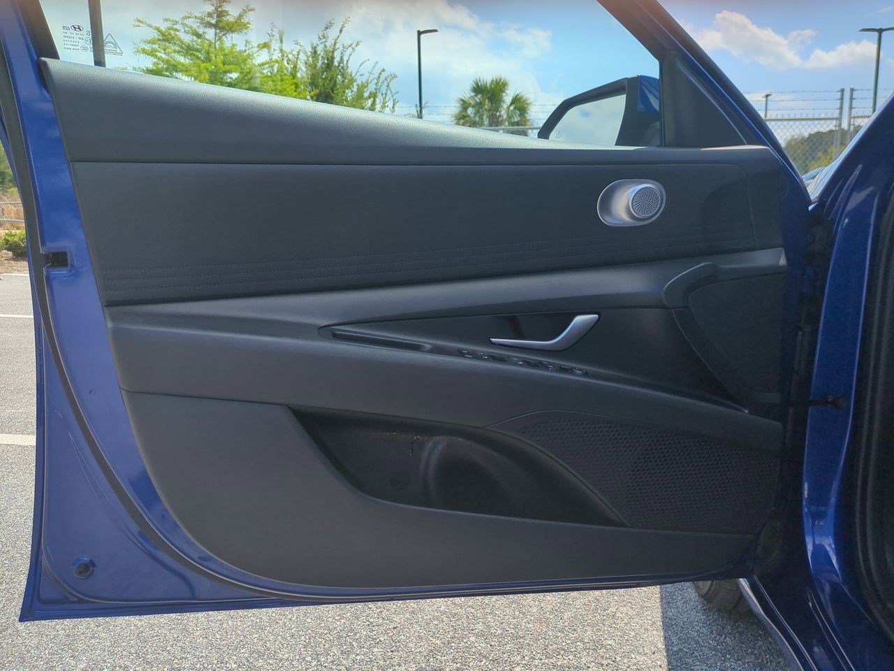 Used 2024 Hyundai Elantra SEL FWD image 13