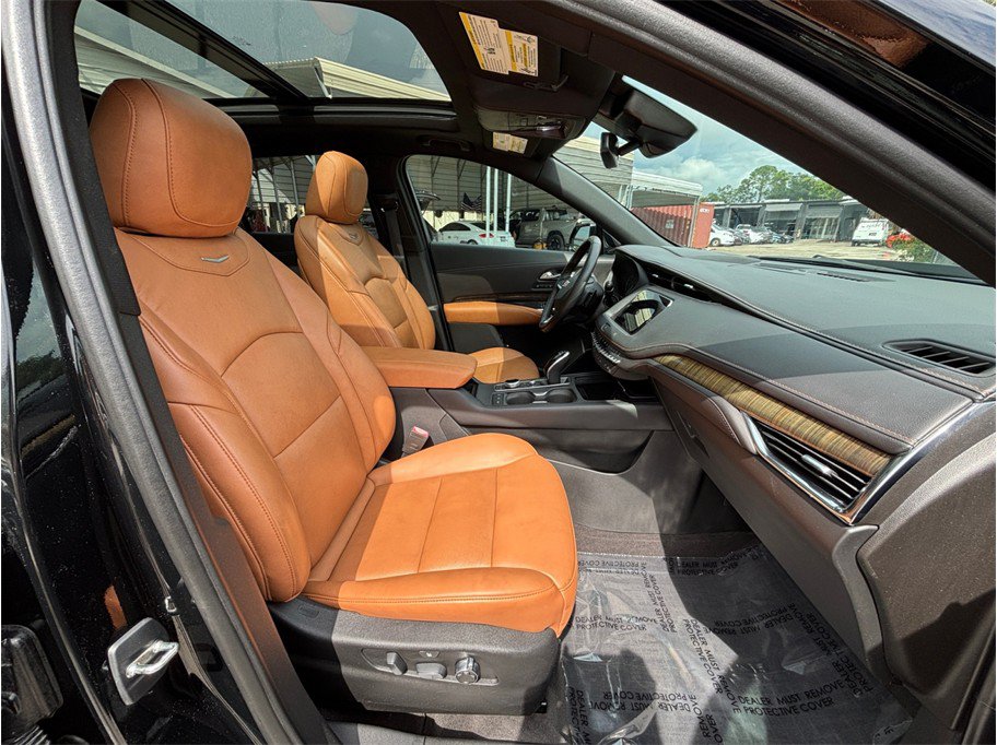 Used 2020 Cadillac XT4 Premium Luxury FWD image 46