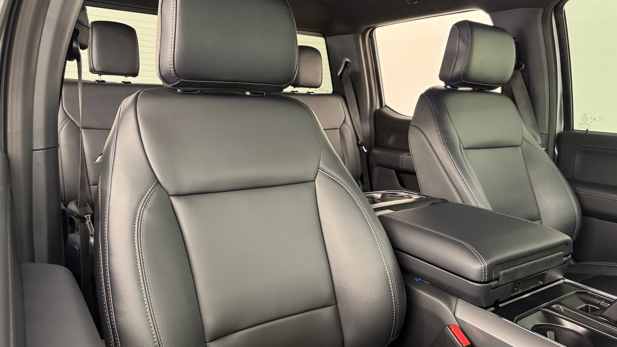 New 2025 Ford F150 XLT w/ Equipment Group 303A High image 24