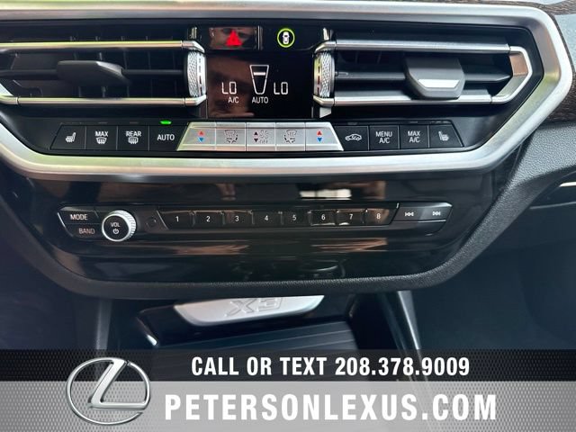 Used 2022 BMW X3 xDrive30i AWD/4WD image 14
