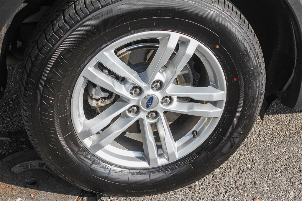 Used 2023 Ford Explorer XLT w/ Equipment Group 202A image 13