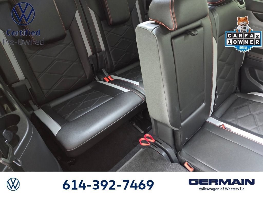 Certified 2025 Volkswagen Atlas Peak Edition SE AWD/4WD image 17