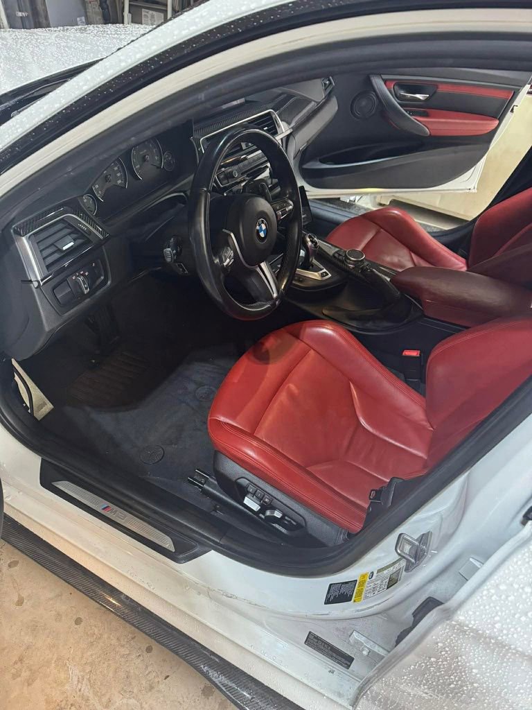 Used 2016 BMW M3 RWD image 2
