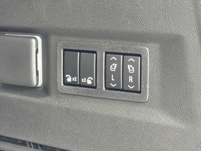 New 2026 GMC Yukon Denali w/ Denali Reserve Package image 34