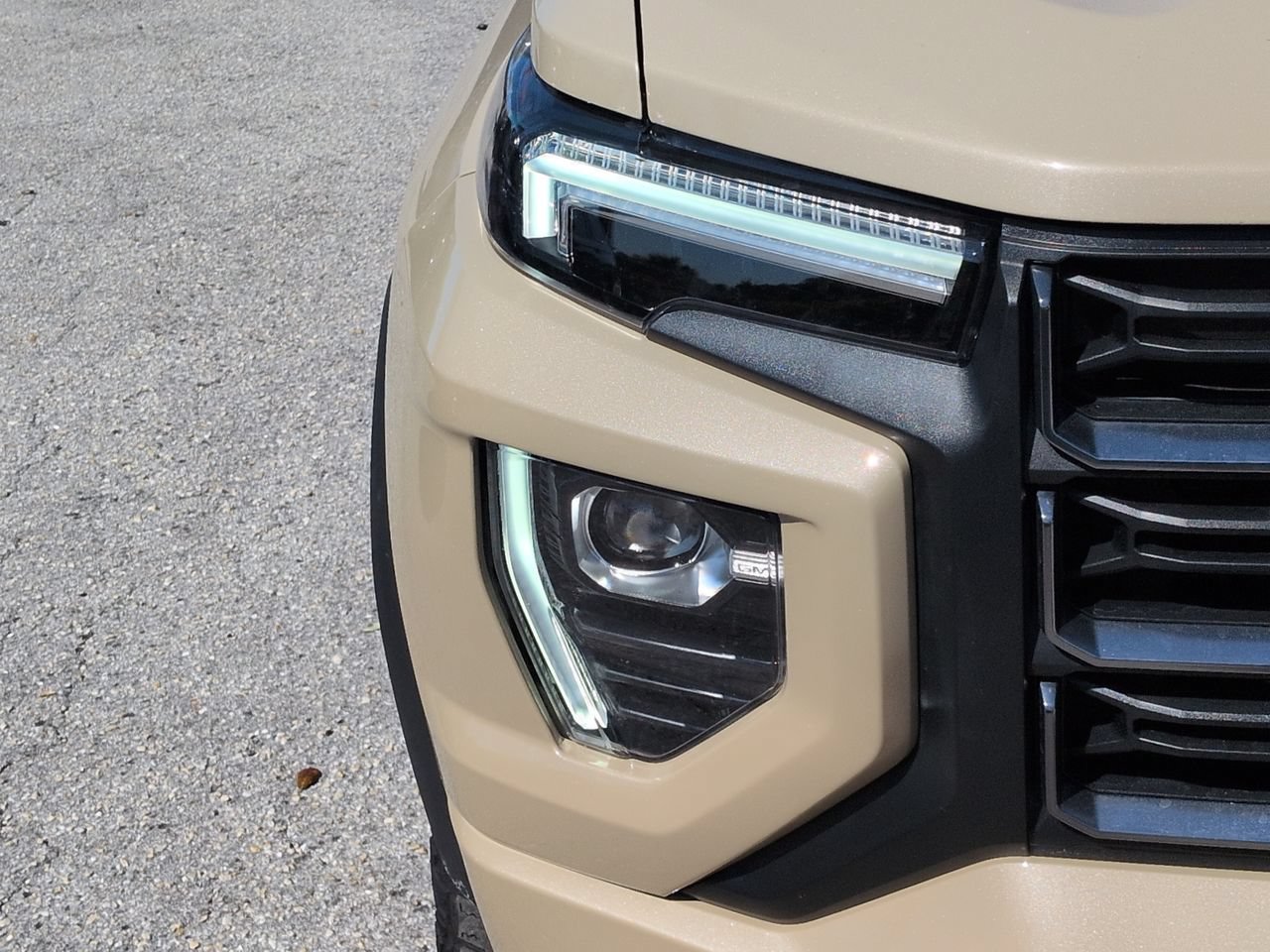 Used 2024 GMC Canyon AT4 AWD/4WD image 10