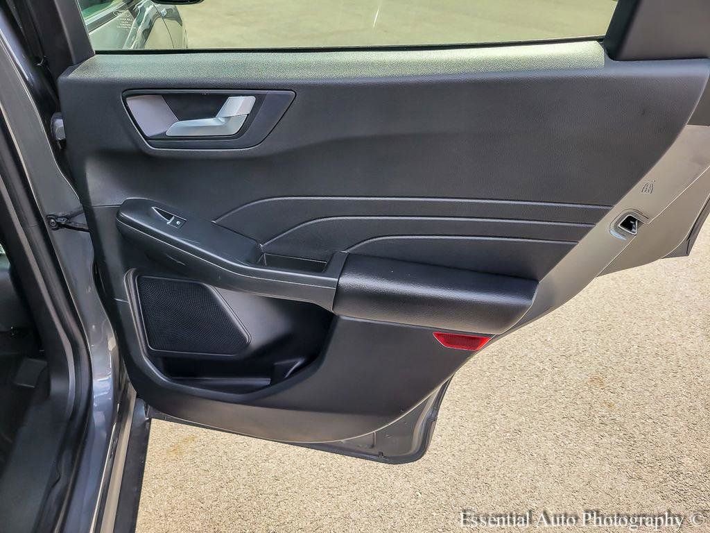 Used 2023 Ford Escape ST-Line w/ Tech Pack #1 image 24