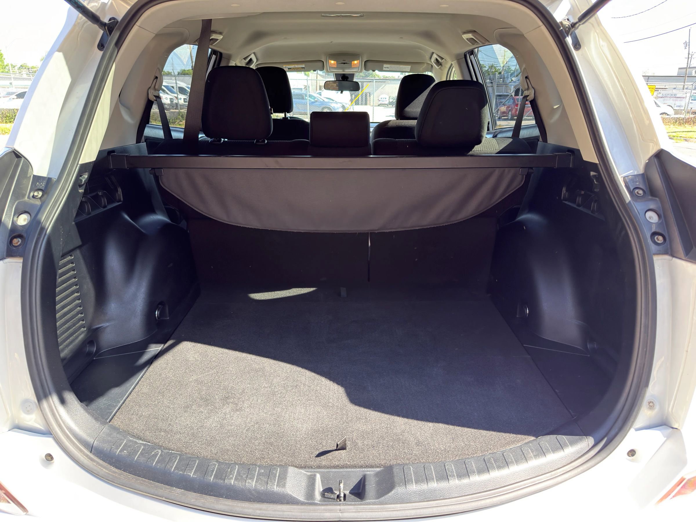 Used 2018 Toyota RAV4 LE w/ All Weather Liner Package AWD/4WD image 7