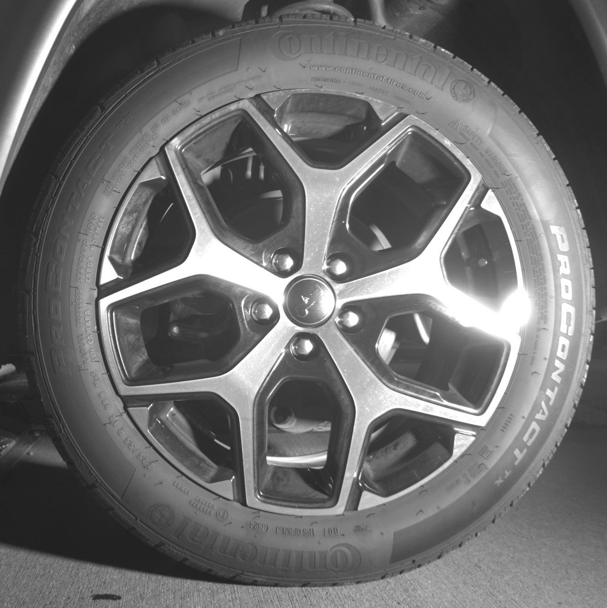 Used 2025 Jeep Compass Limited image 14