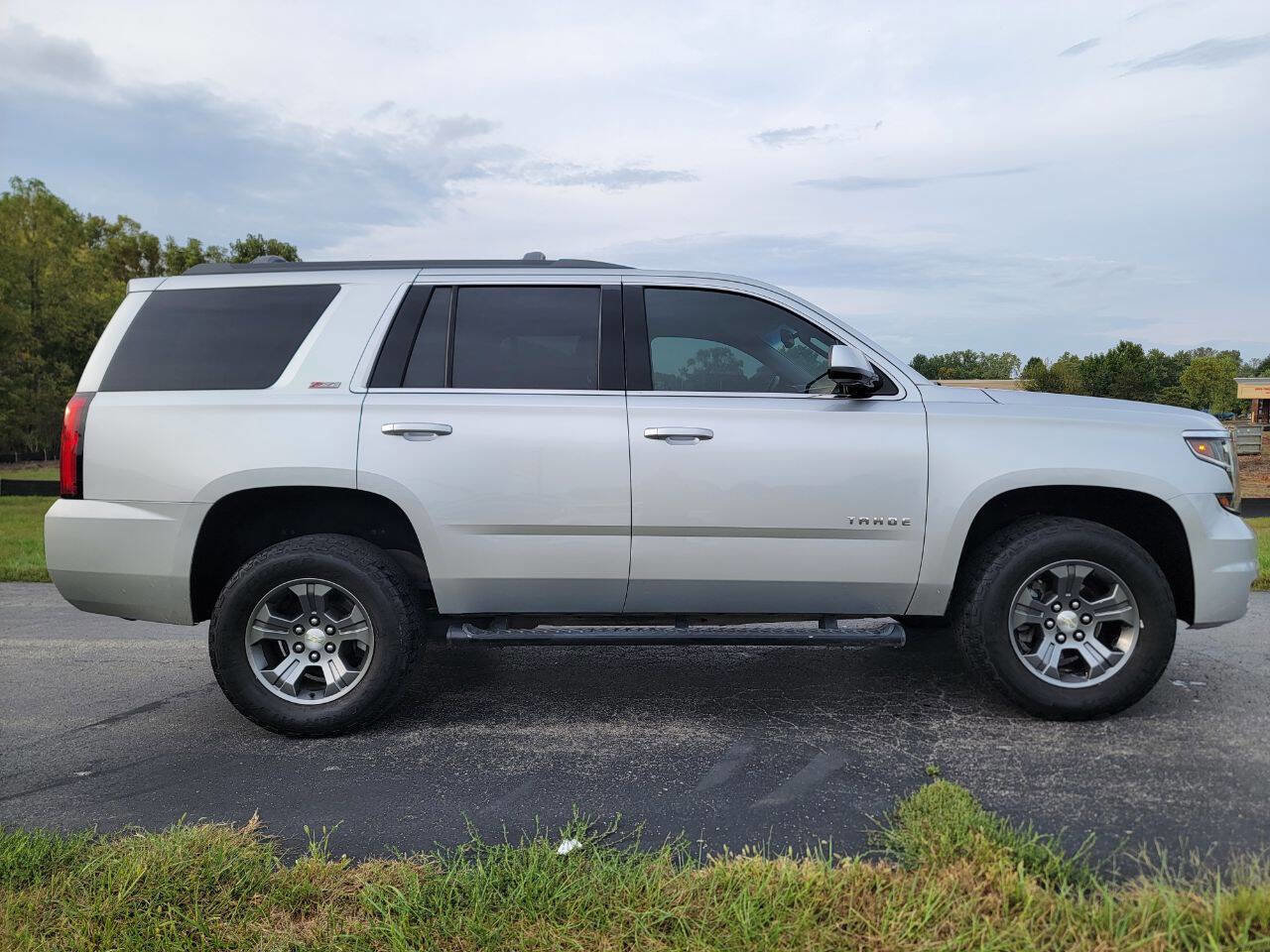 Used 2017 Chevrolet Tahoe LT w/ Off-Road Package image 6