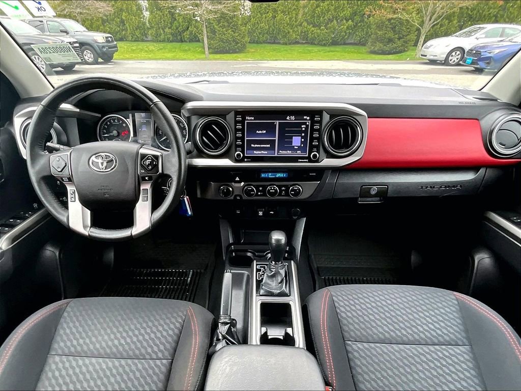 Used 2022 Toyota Tacoma SR5 AWD/4WD image 21