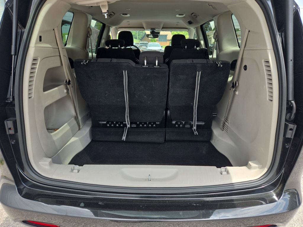 Used 2023 Chrysler Voyager LX FWD image 22