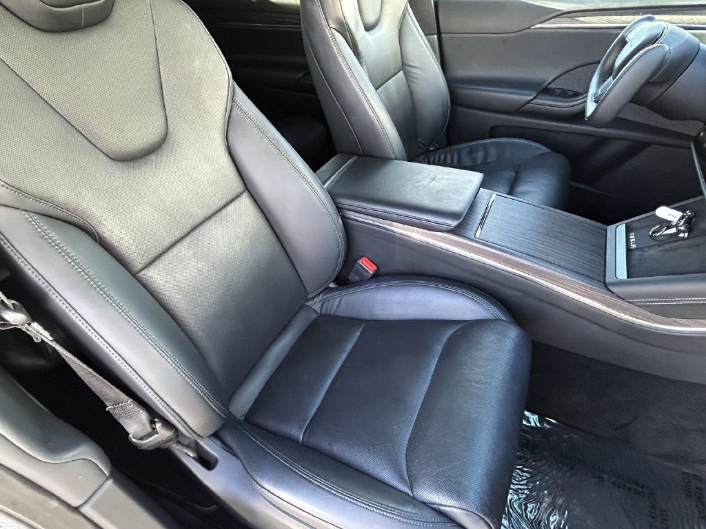 Used 2023 Tesla Model X AWD/4WD image 9