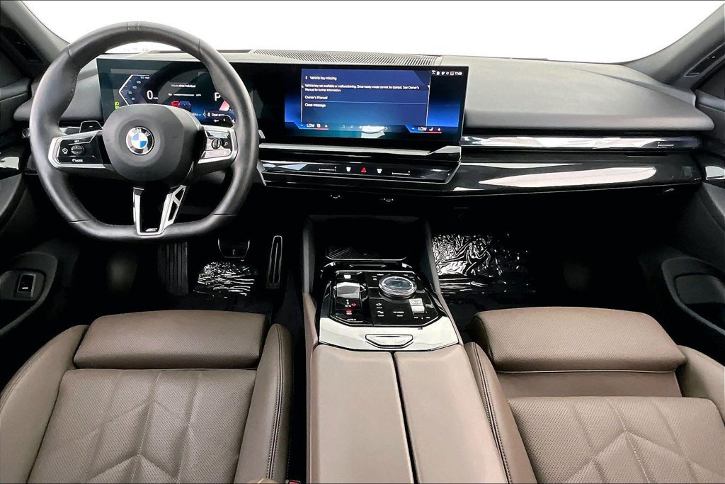 Used 2026 BMW 540i xDrive AWD/4WD image 18