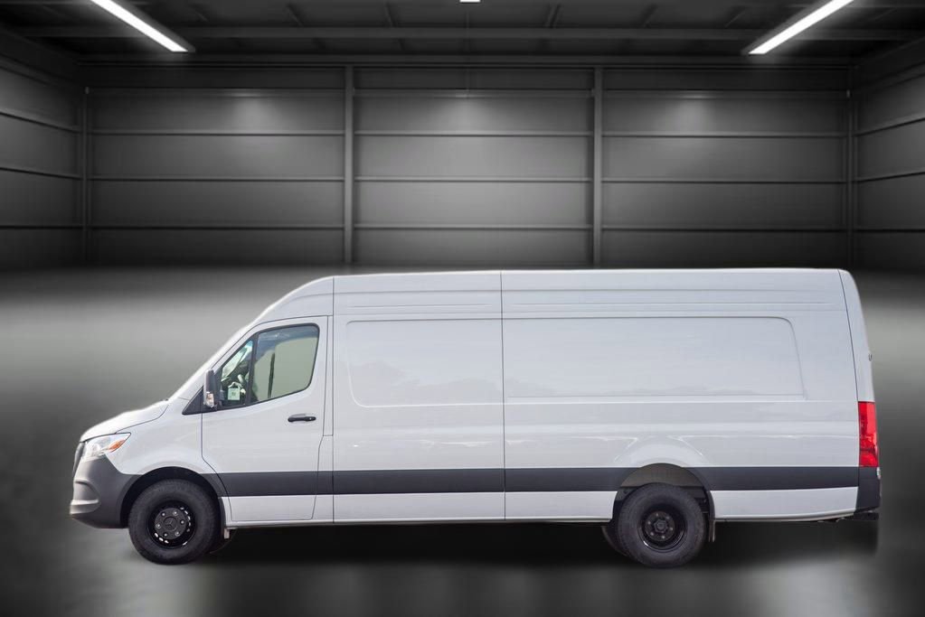 Used 2024 Mercedes-Benz Sprinter 3500 image 5