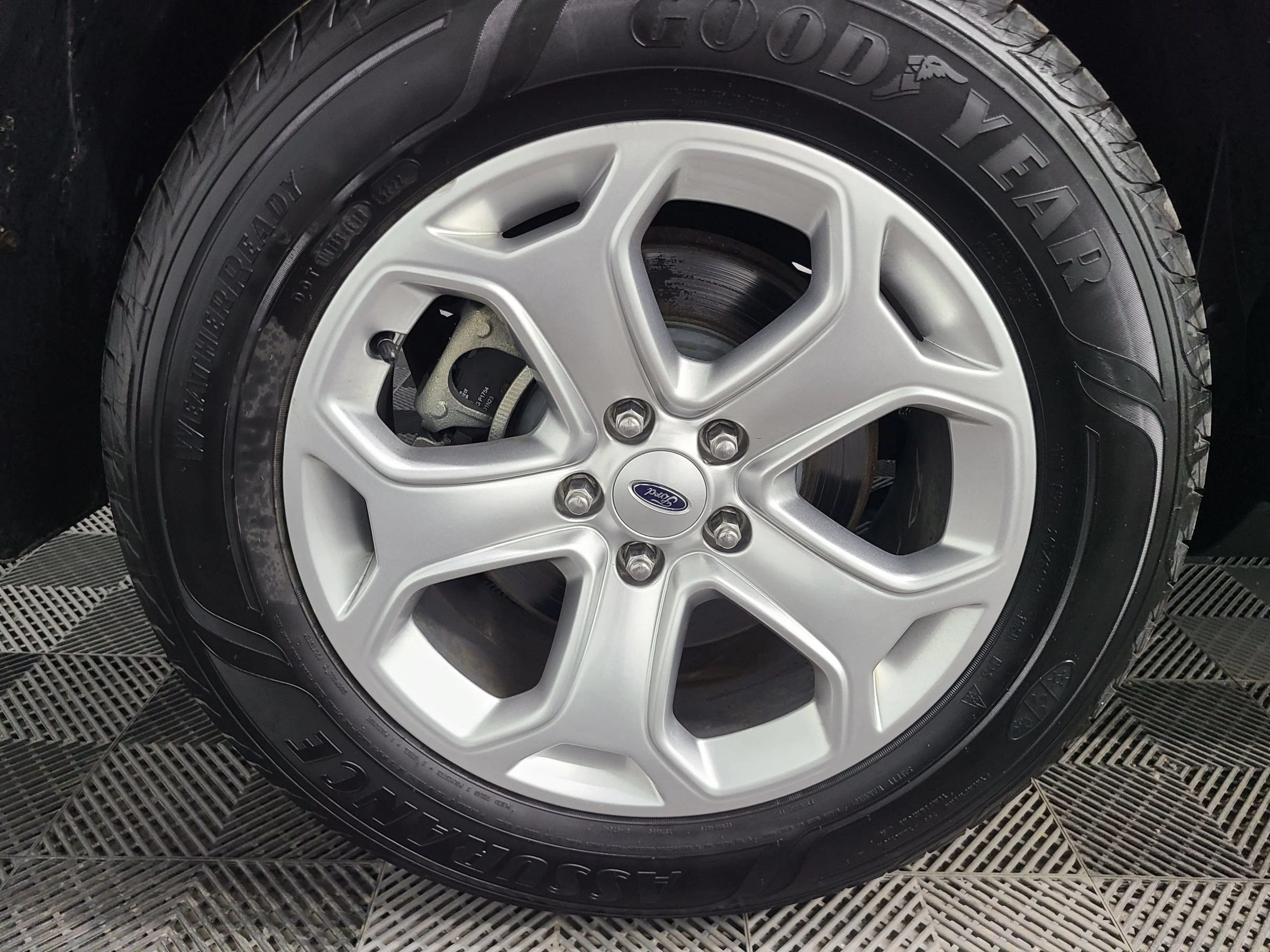 Used 2011 Ford Edge SEL w/ 202A Rapid Spec Order Code FWD image 16